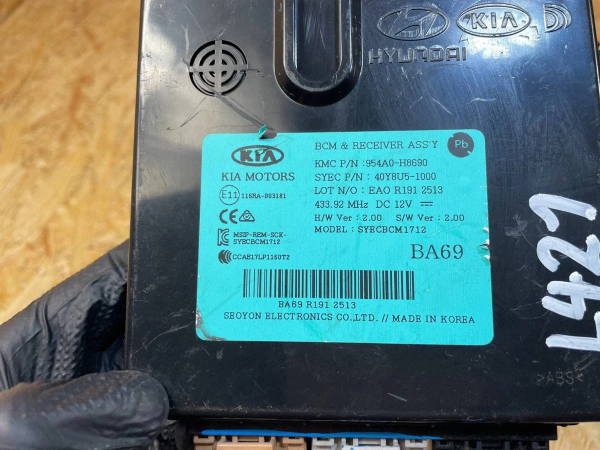 Steuermodul BCM Kia Stonic 954A0-H8690 image 9
