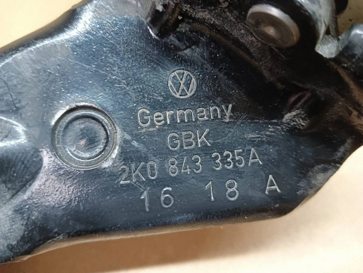 Rolgeleider Deur Links VW Caddy 2K0843335A image 8