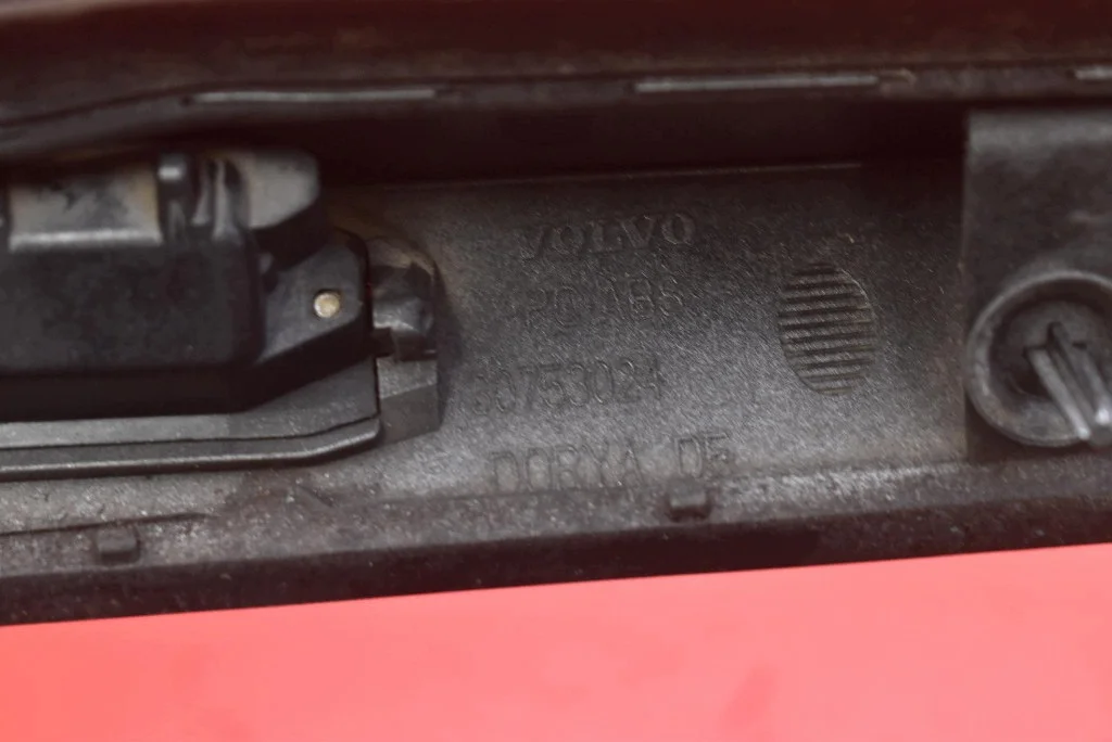 Poignée hayon argentée Volvo S40 II image 9