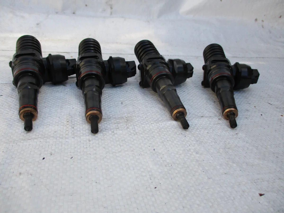 Injecteur 1.9 TDI ASZ 038130073AL Occasion image 5