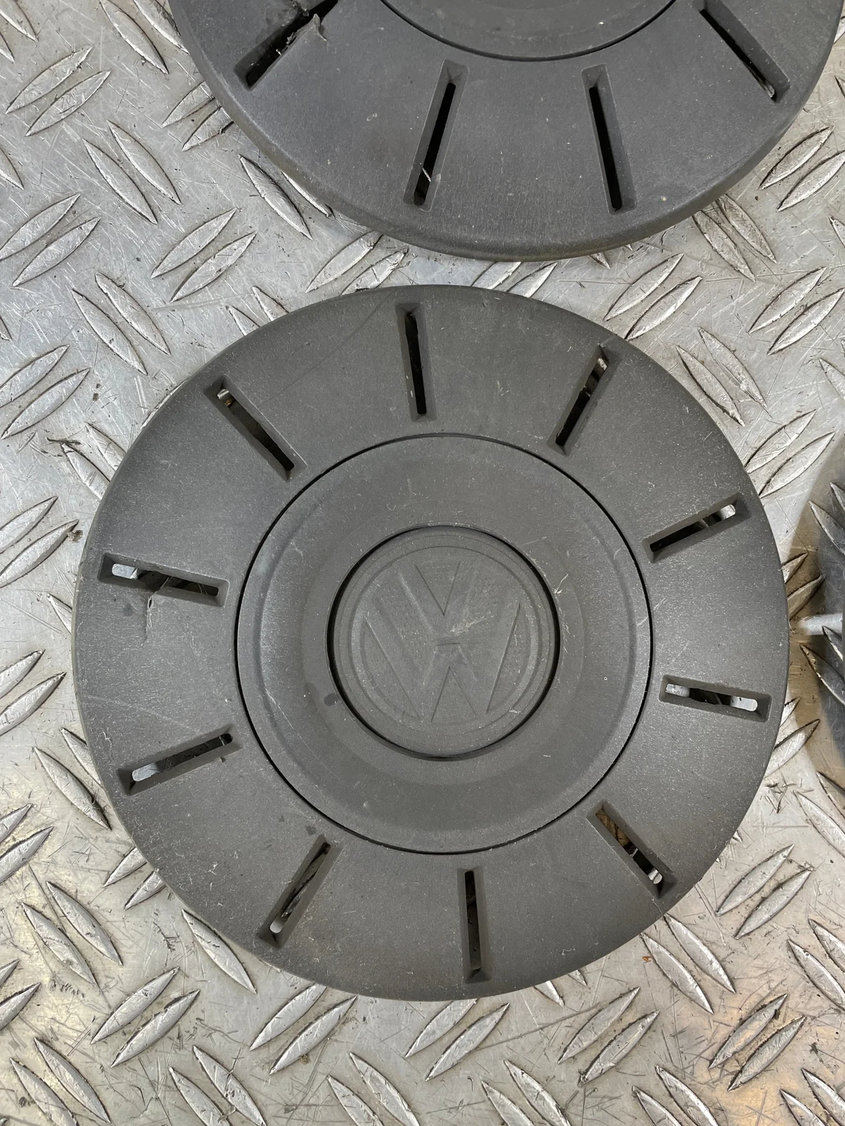 VW Crafter MAN 17- pyöränkeskiöt 2N0601151B image 5