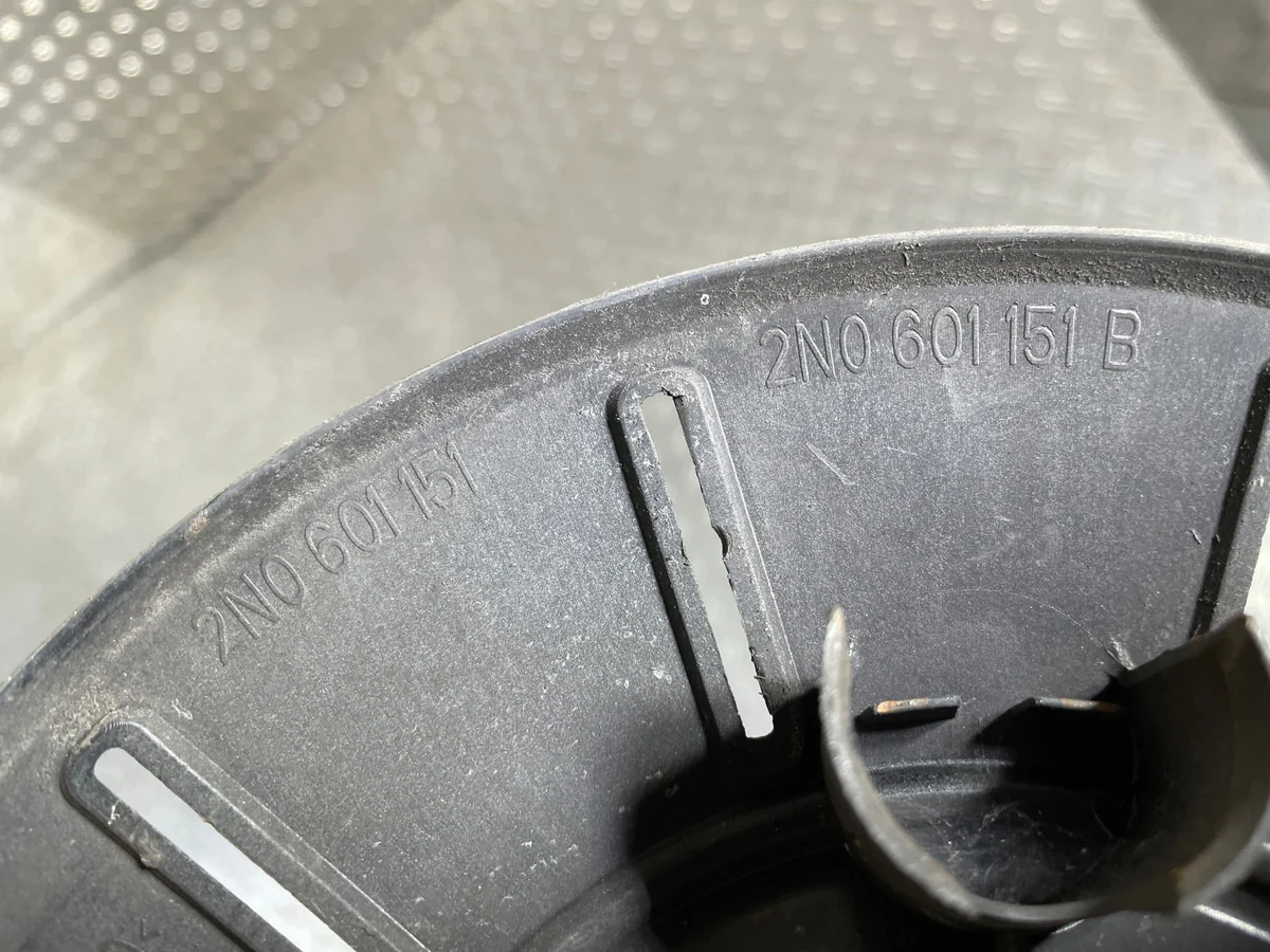 VW Crafter MAN 17- pyöränkeskiöt 2N0601151B image 9