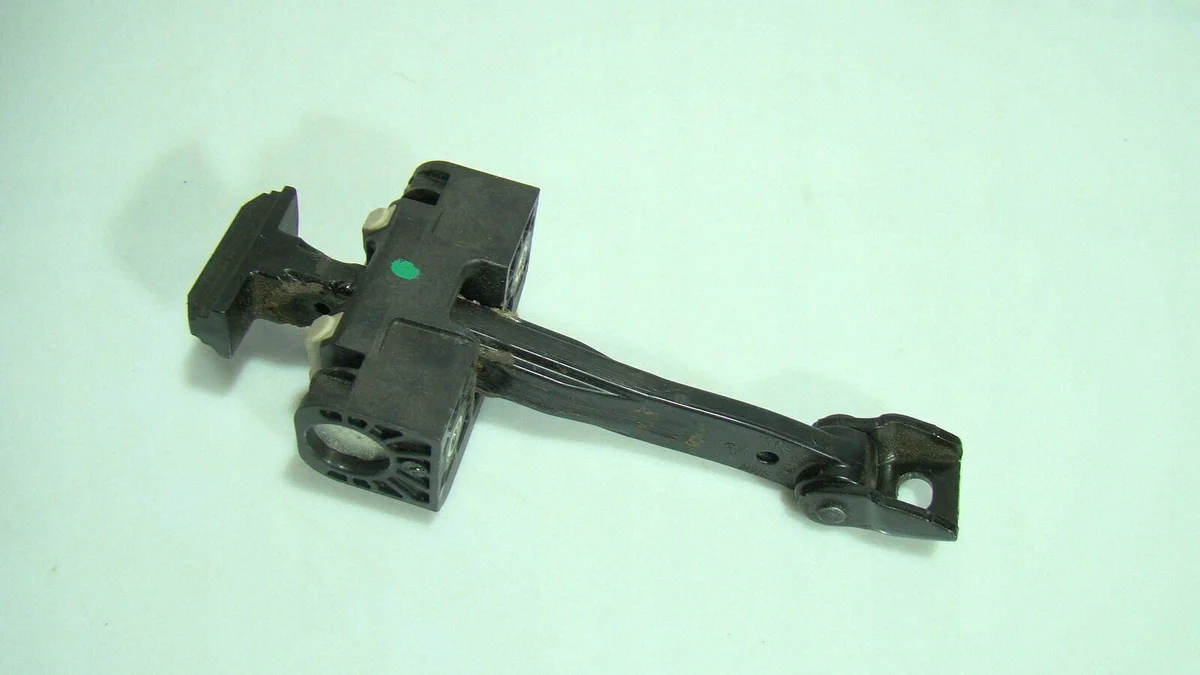 Butée de porte BMW M3 F80 51217311339 image 6