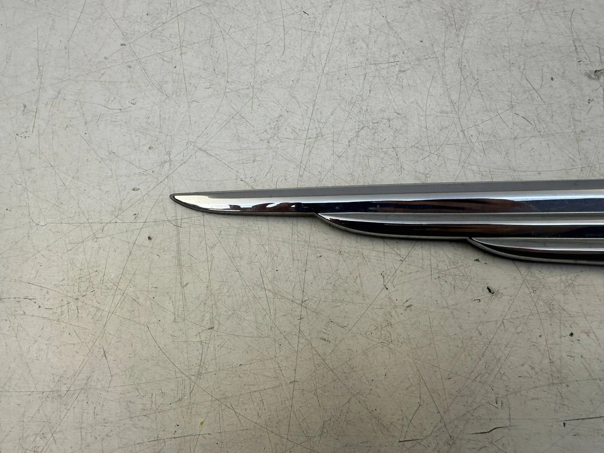 Emblema Baule Chrysler 300C 05-10 OEM 04805988A