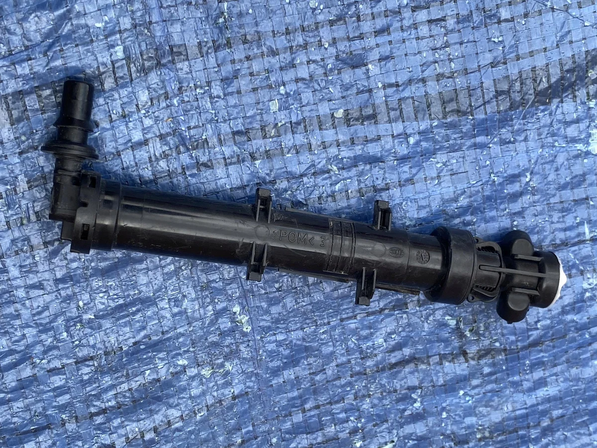 Audi A6 C8 Avant Headlight Washer Set image 3