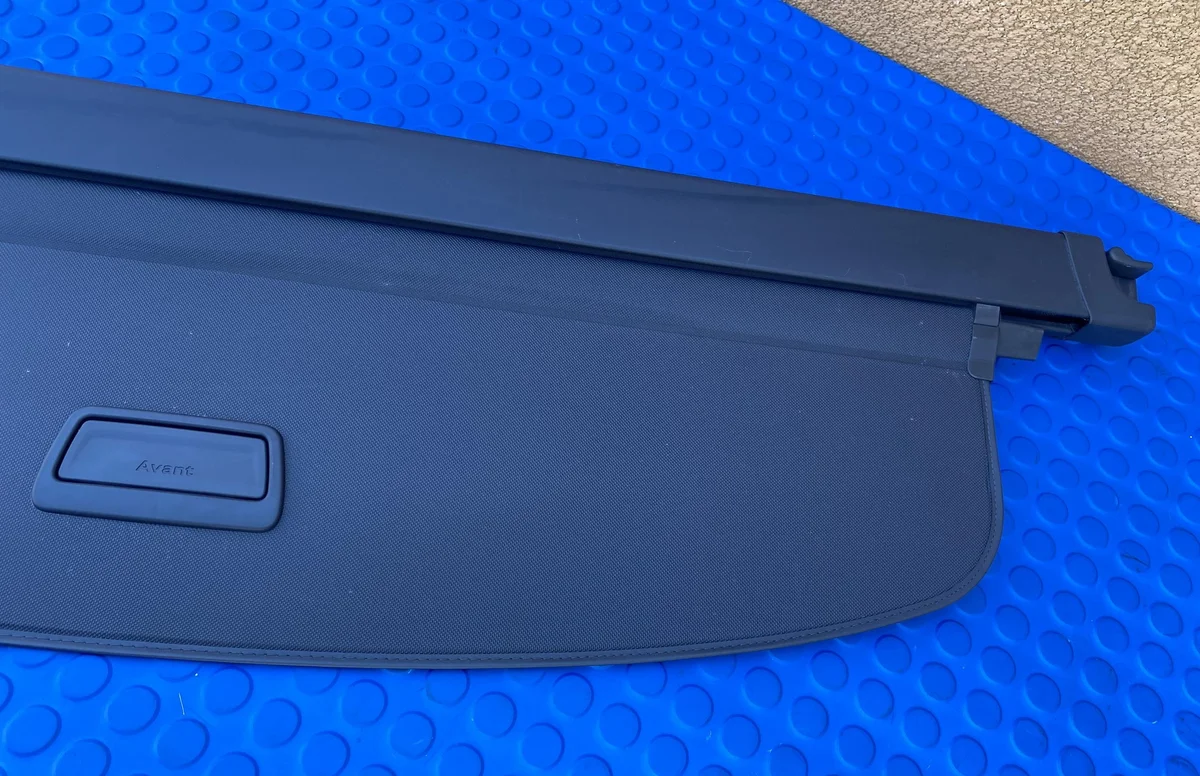 Audi Trunk Cover 4K9863553B Used image 4