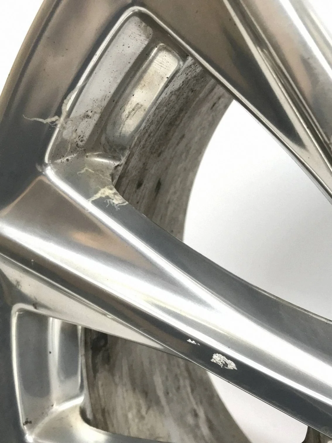 Cerchio in lega Ford 20" GT4C1007E1A usato image 5