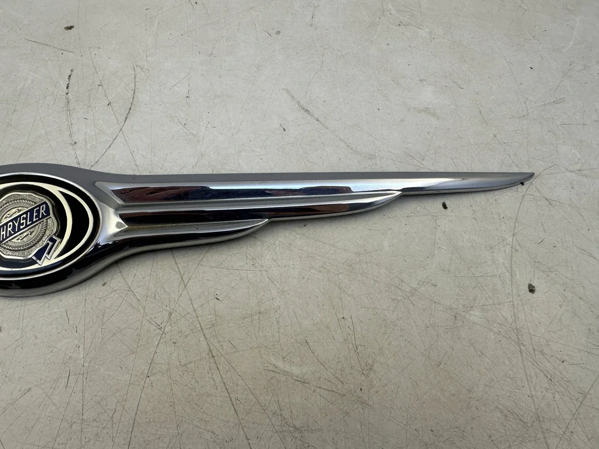 Emblema Chrysler 300C MXX4450 Usato image 4