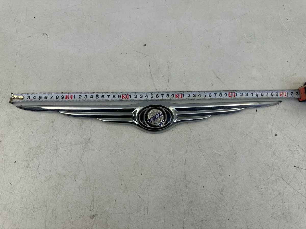 Emblema Chrysler 300C MXX4450 Usato image 5