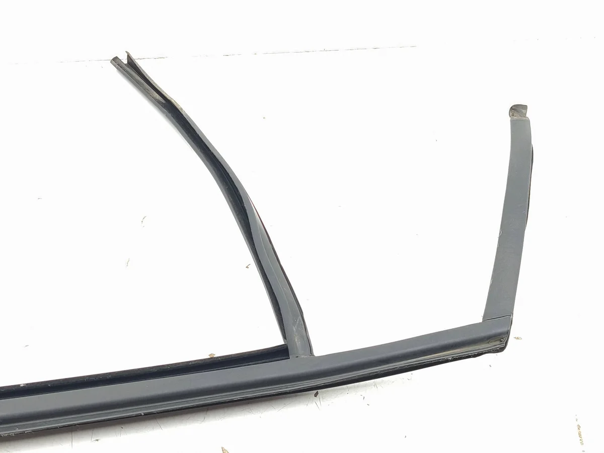 Tätning bakre sidoruta Skoda Enyaq iV 5LG839432D