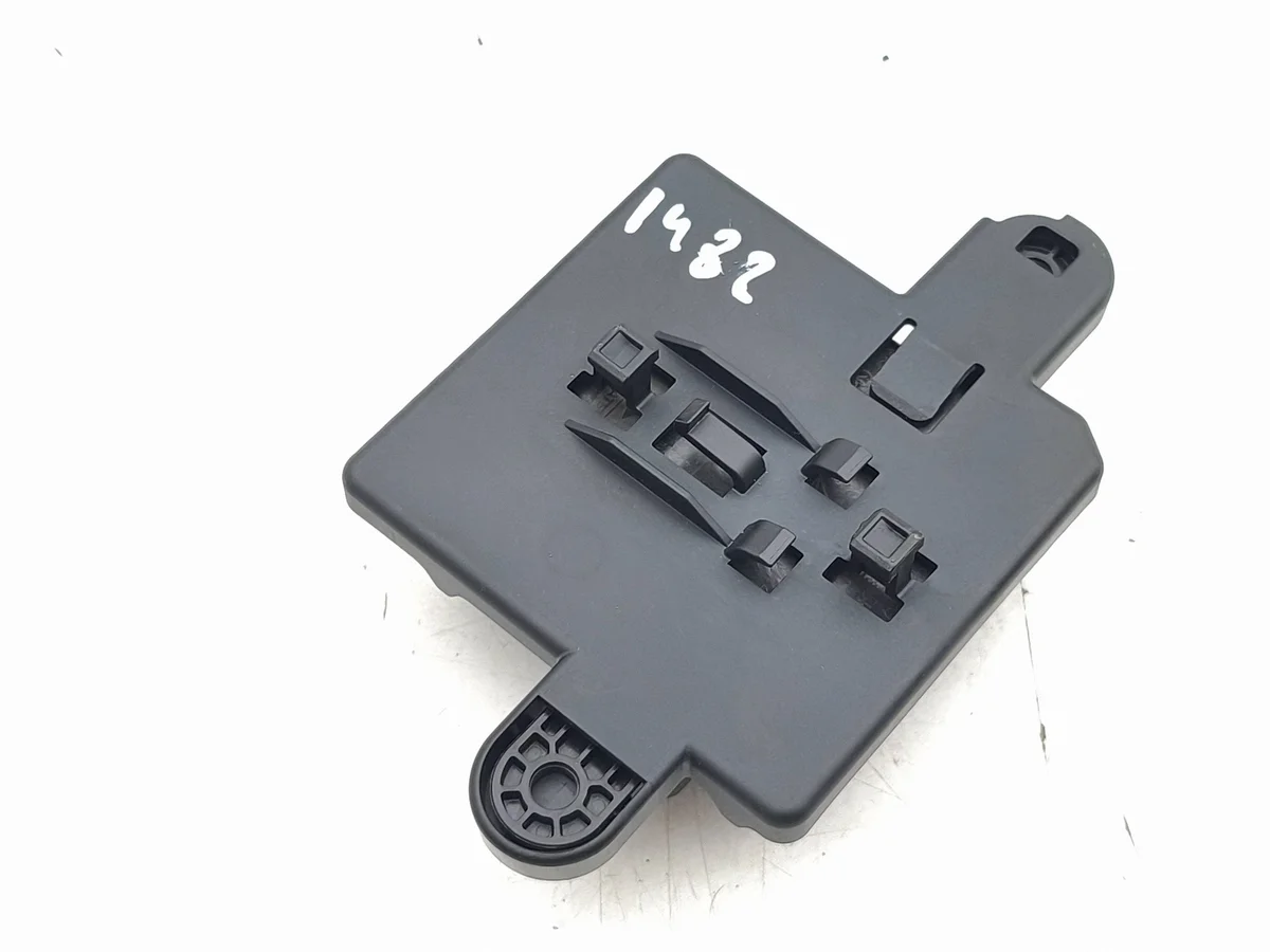 Module sans clé KESSY VW Passat B9 5WA959436AD image 4
