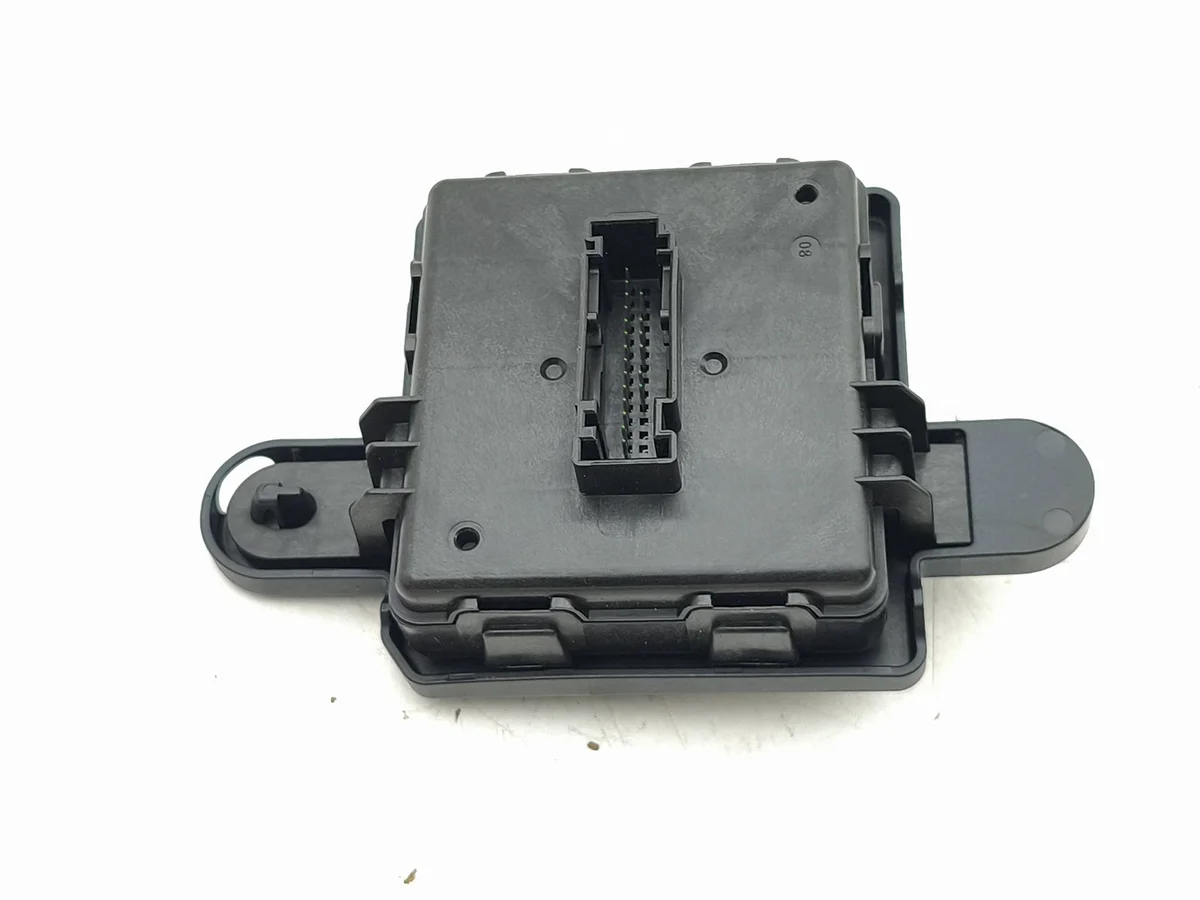 Module sans clé KESSY VW Passat B9 5WA959436AD image 5
