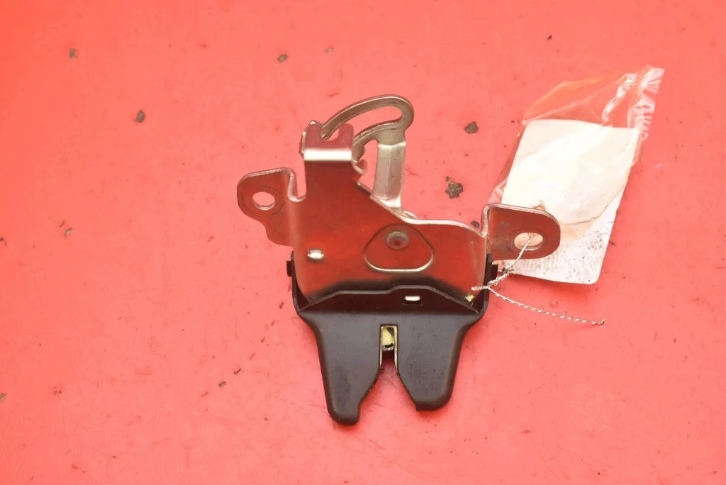 Trunk Latch Suzuki SX4 Sedan Used