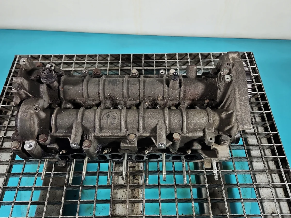 Cabeçote Completo Opel Astra III 1.9 CDTI Usado