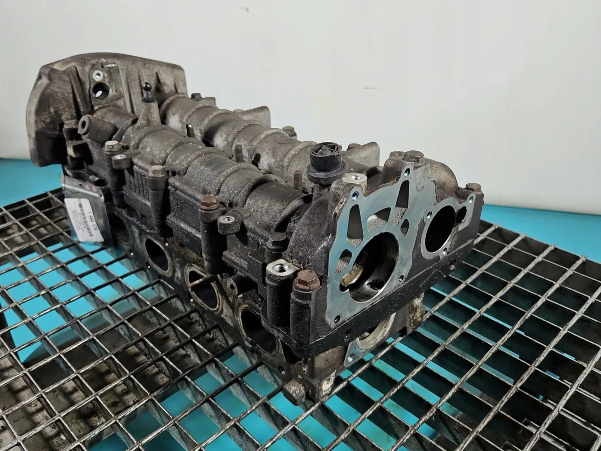 Culasse complète Opel Astra III H 1.9 CDTI image 8