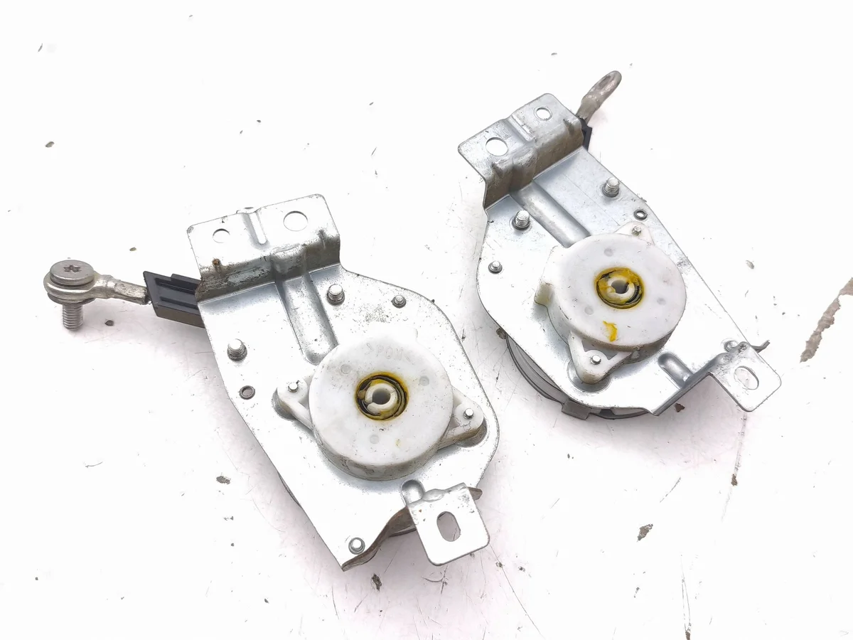 Citroen C-Crosser Limiteur Coffre 2011 091016 image 4