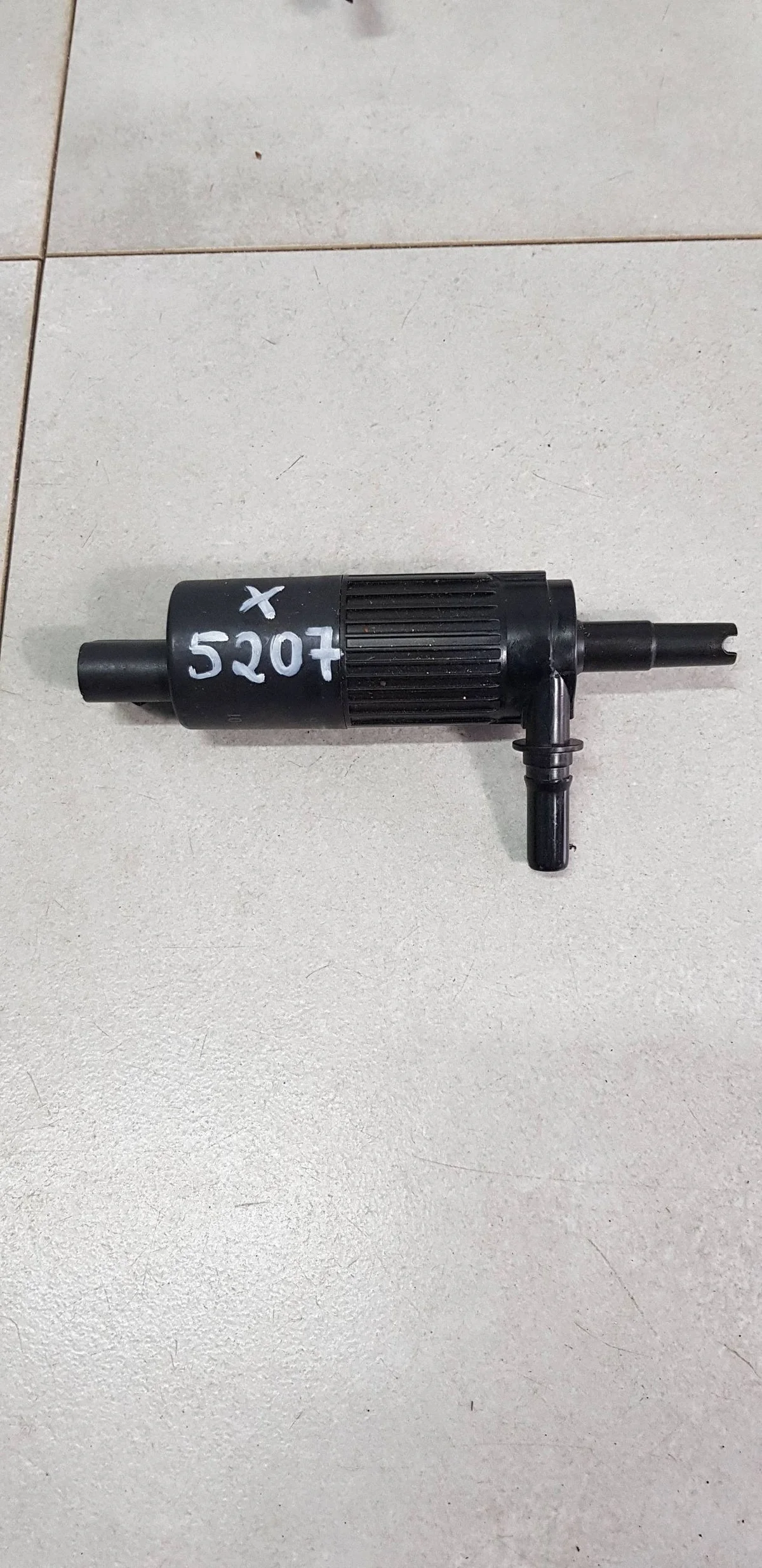 BMW X1 E84 Pumpe Scheibenwaschanlage 67127297843