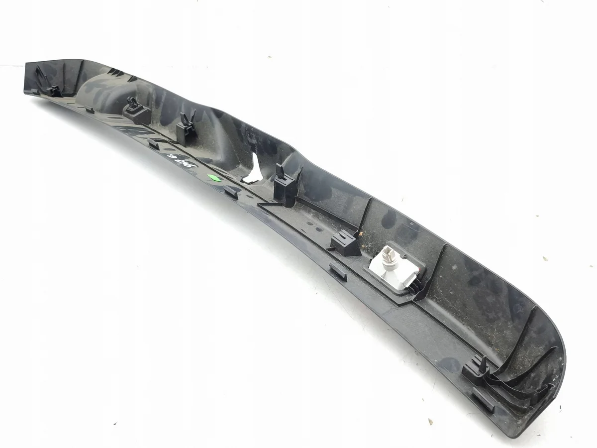 Mercedes B W246 W242 2013 Cache serrure image 3