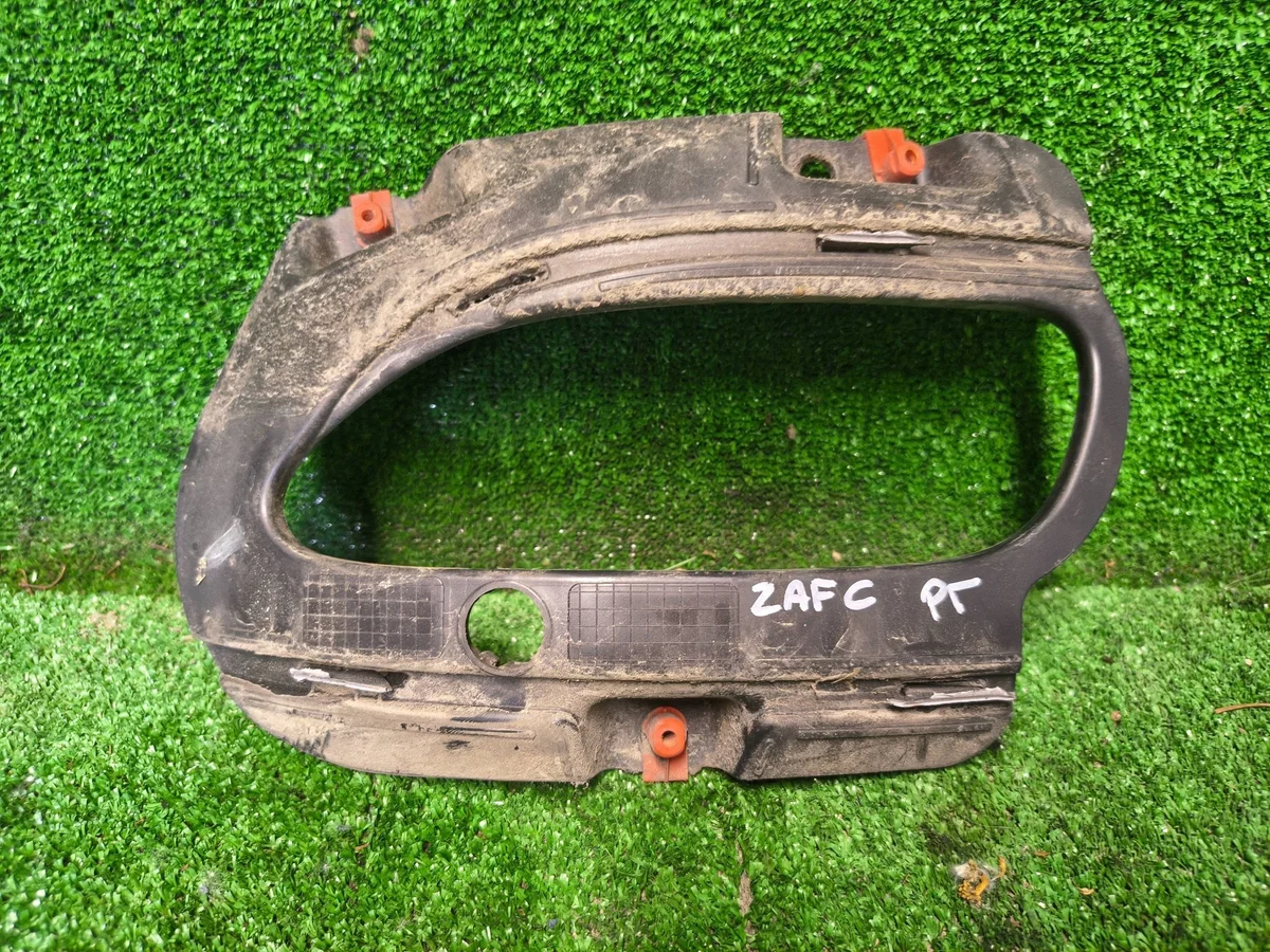 OPEL ZAFIRA C LIFT Support Phare Arrière Droit