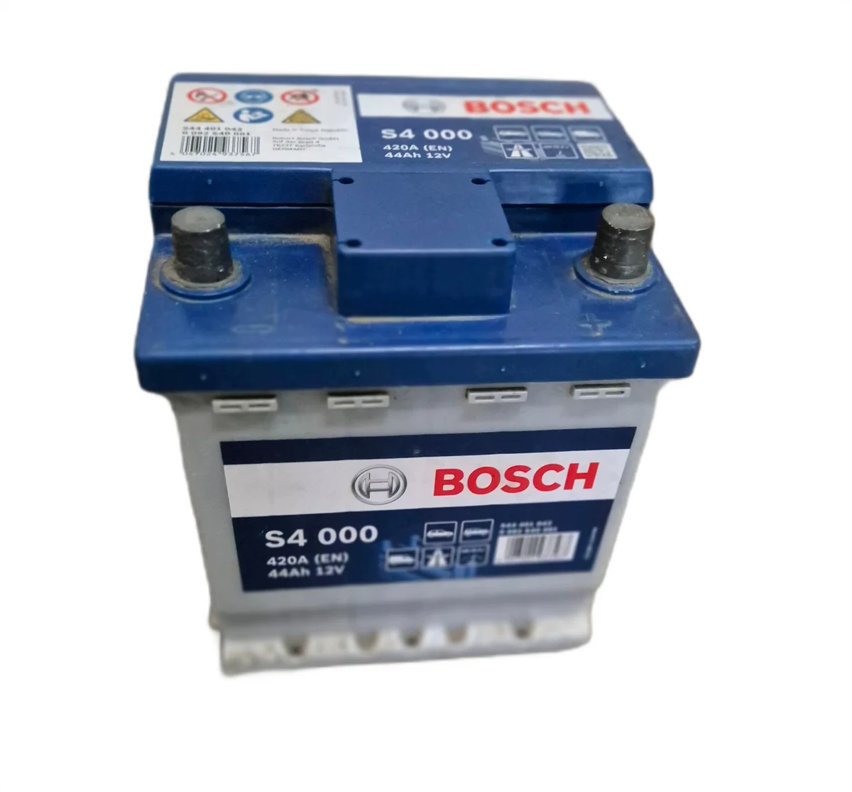 Batería Bosch S4000 12V 44Ah 420A 0092S40001