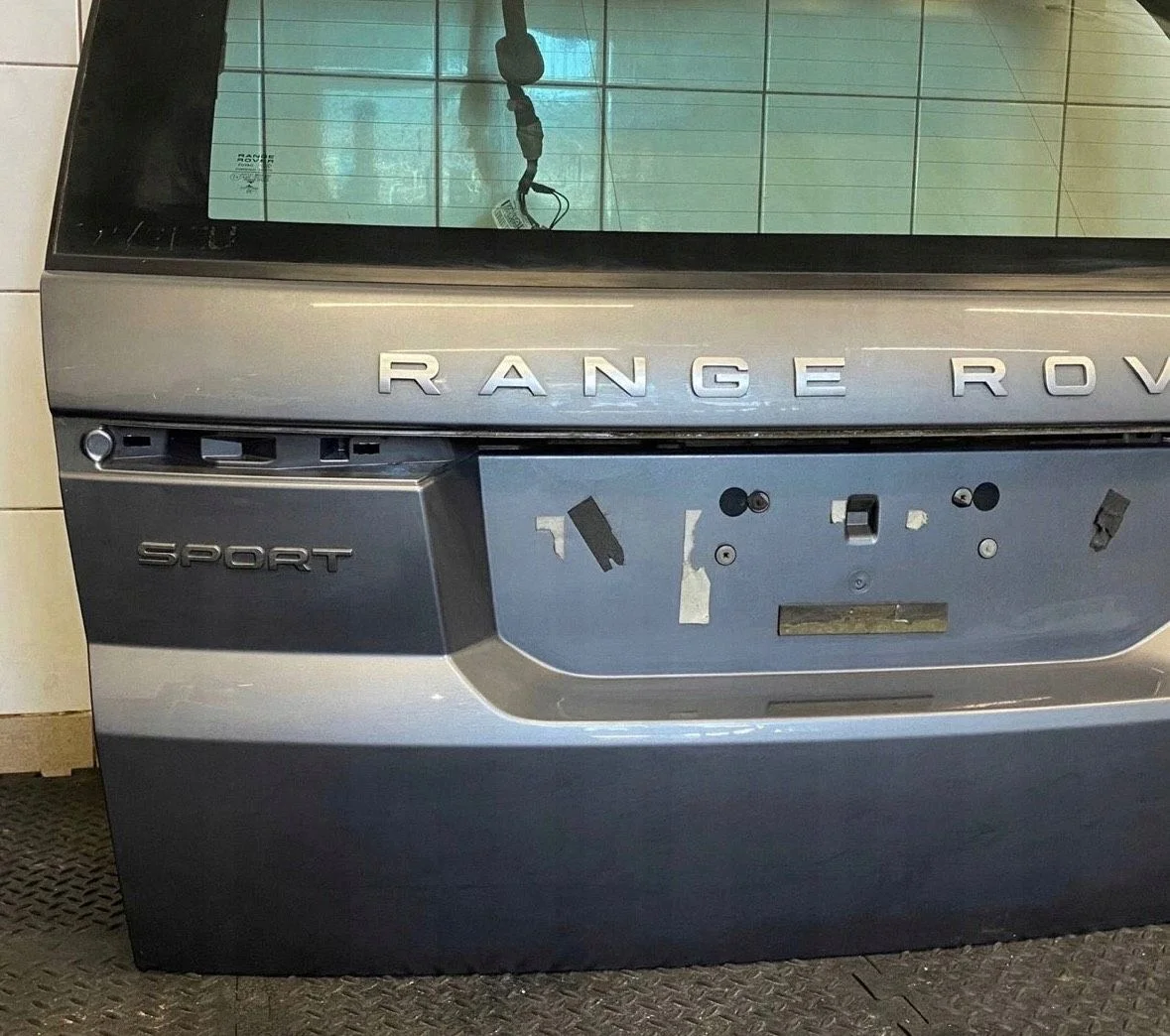 Land Rover Range Rover Sport L494 Compuerta Trasera image 3