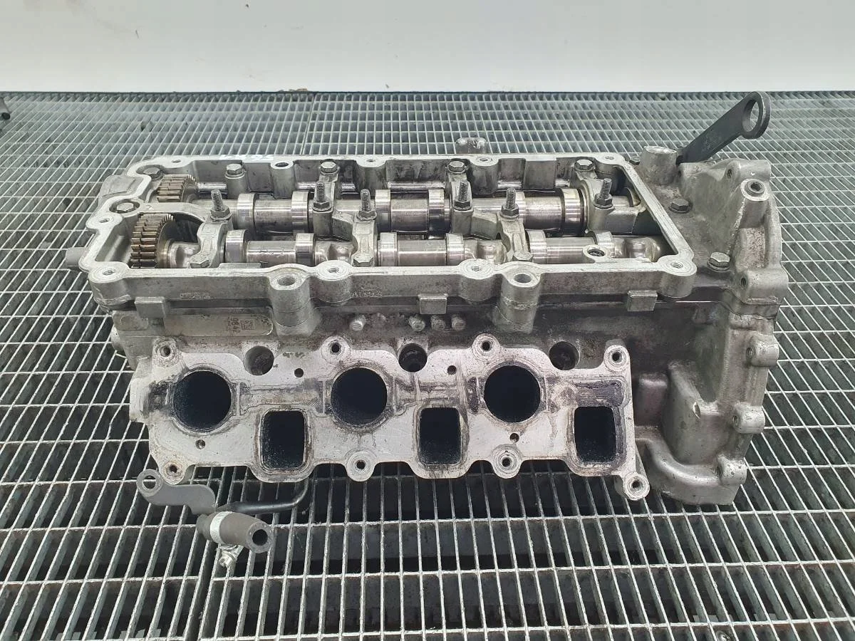 Cylinderhuvud VW Touareg 3.0 TDI V6 AUST111236