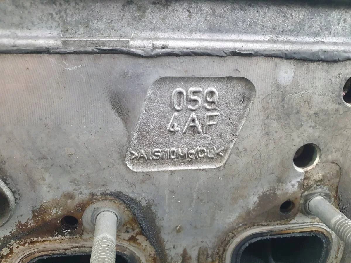 Cabeçote VW Touareg 3.0 TDI V6 Usado image 8