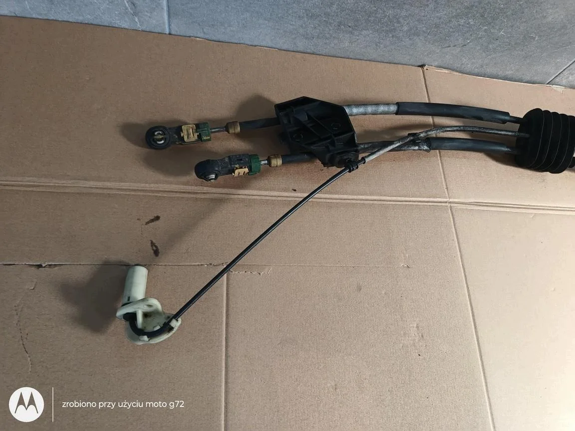 Peugeot 308 II T9 Gear Shift Cable Lever Used