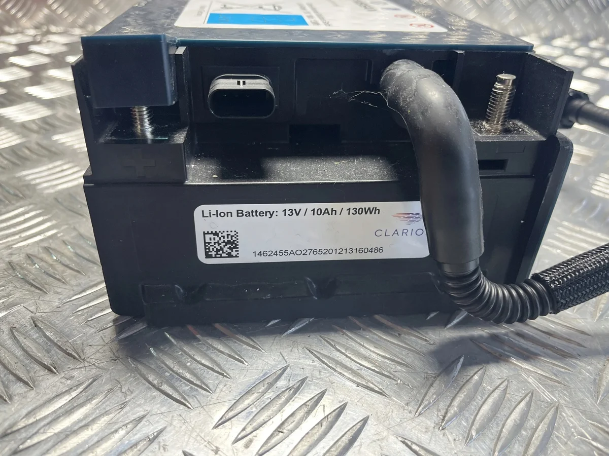 Accu Hybride Captur II 13V 244104110R image 3