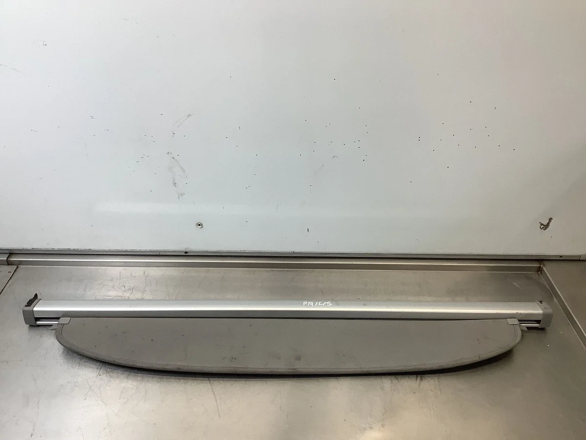 Trunk Cover Toyota Prius NHW20 Used