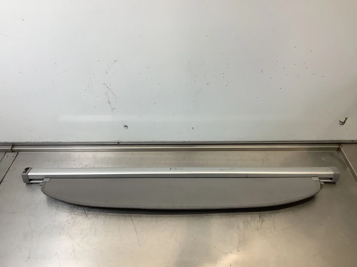 Trunk Cover Toyota Prius NHW20 Used MBL33351