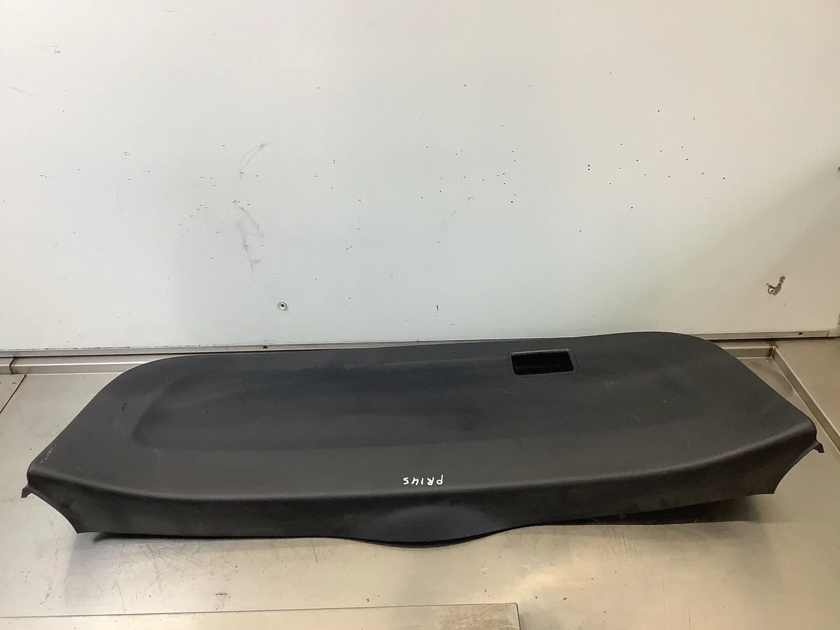 Toyota Prius NHW20 Kofferraumklappenverkleidung image 3