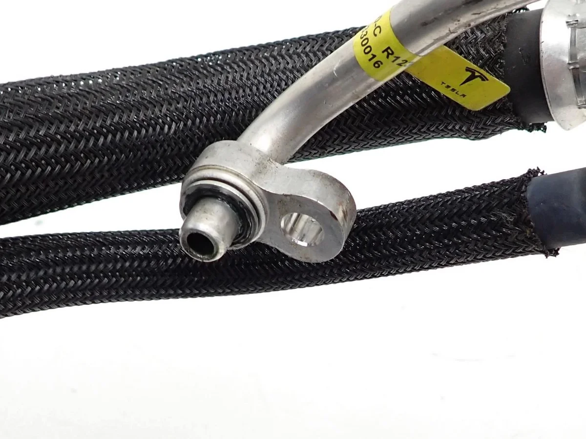 AC Hose Tesla Model 3 Used 1625910-00-C image 4
