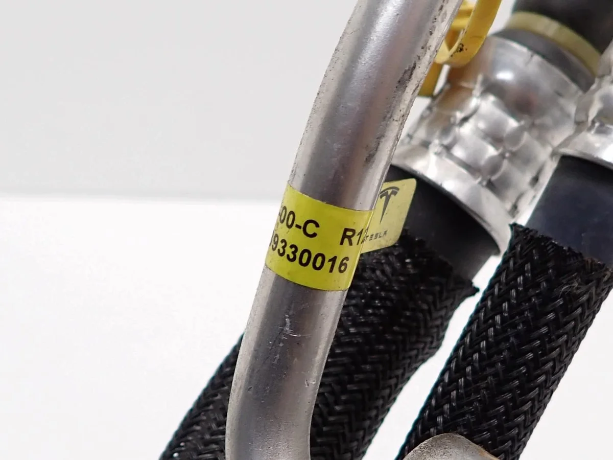 AC Hose Tesla Model 3 Used 1625910-00-C image 10