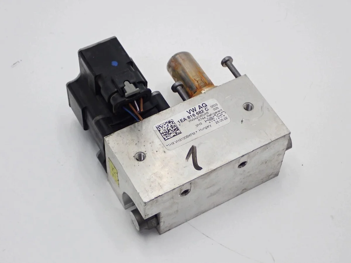 Válvula de Expansão AC VW ID.5 1EA816682C Usada