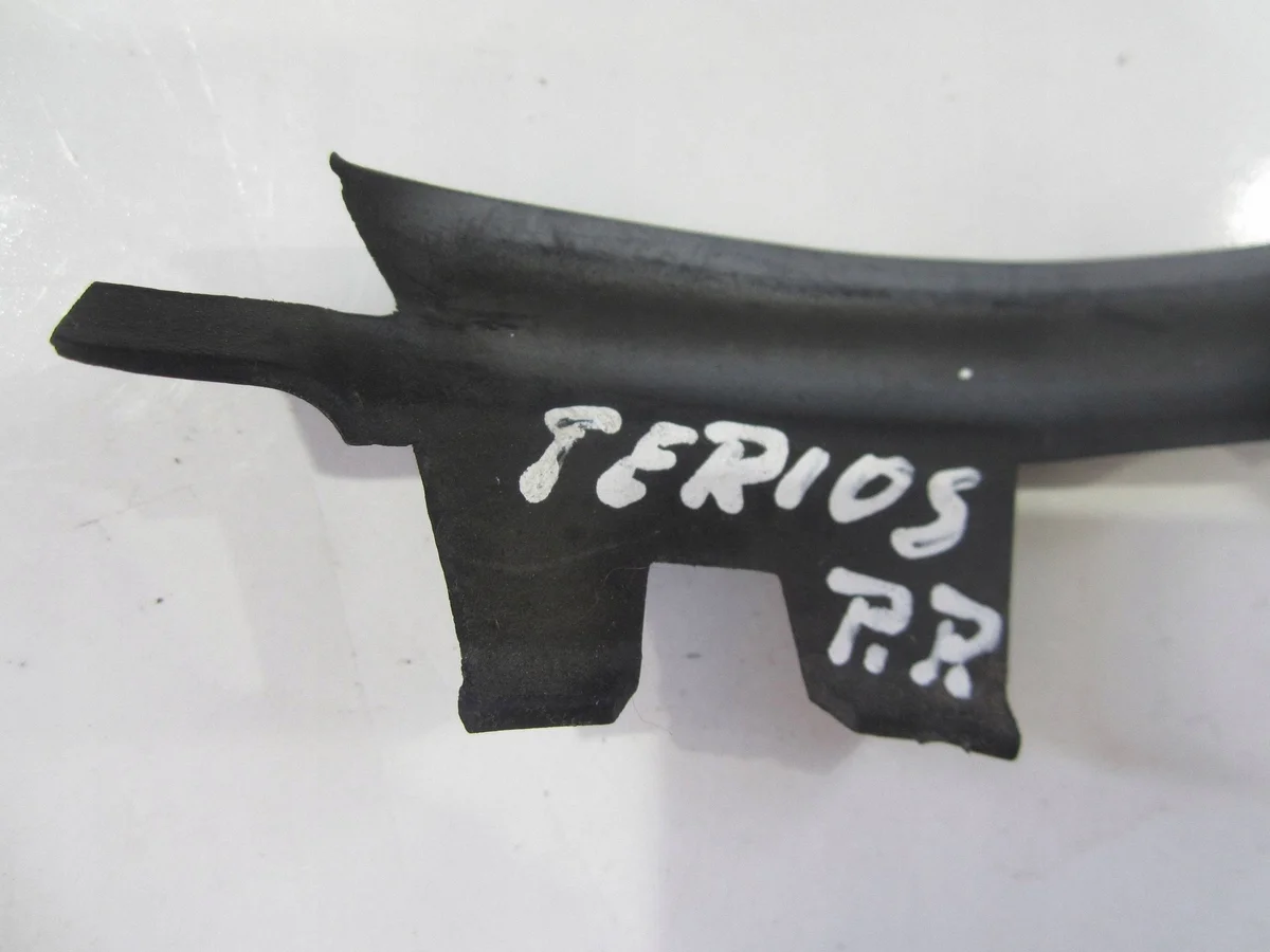 Acabamento Subcobertura Terios II Direito Dianteiro image 3