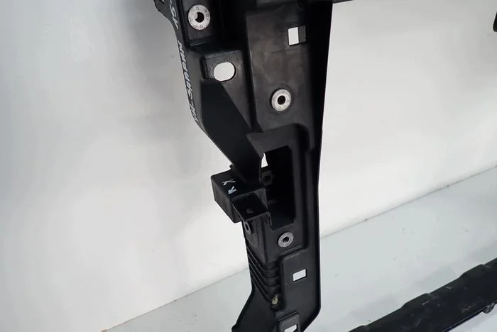VW Sharan 15- Traverse avant 7N0805588D image 4