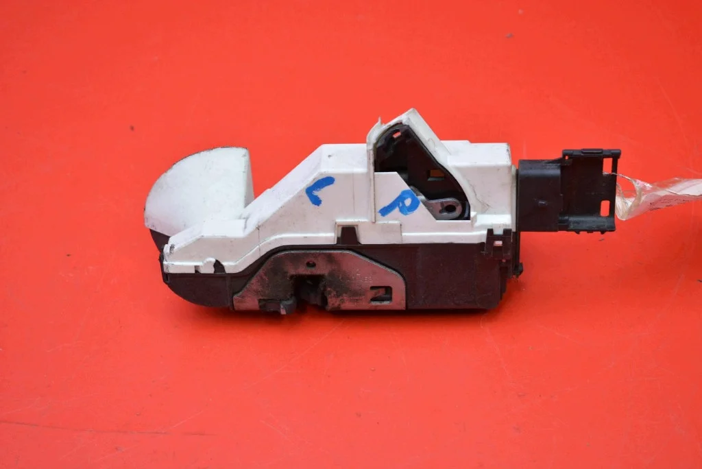 Schloss vorne links PSA828406 Citroen Berlingo II image 3