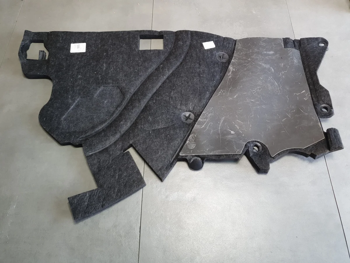 Audi A3 8Y Ljudisolering Vänster 8Y4863895