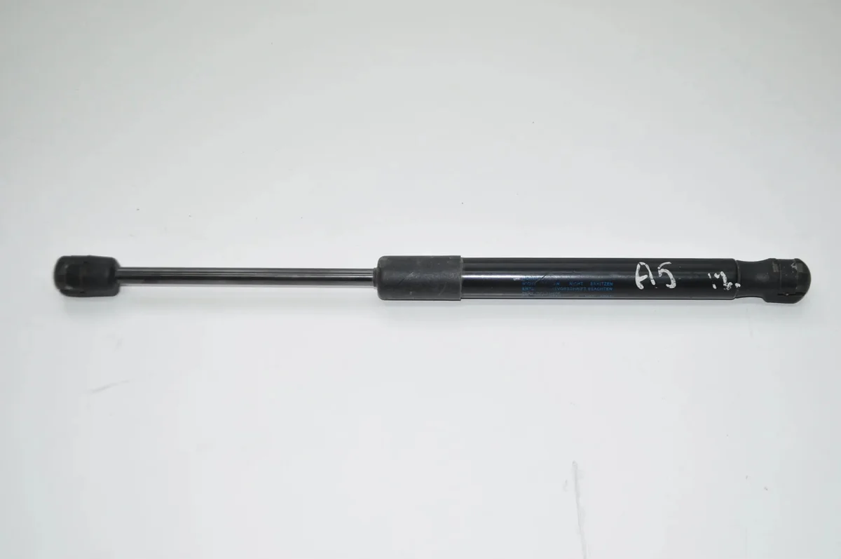 Audi A5 8T3 - Cilindro Porta-Malas Esquerdo
