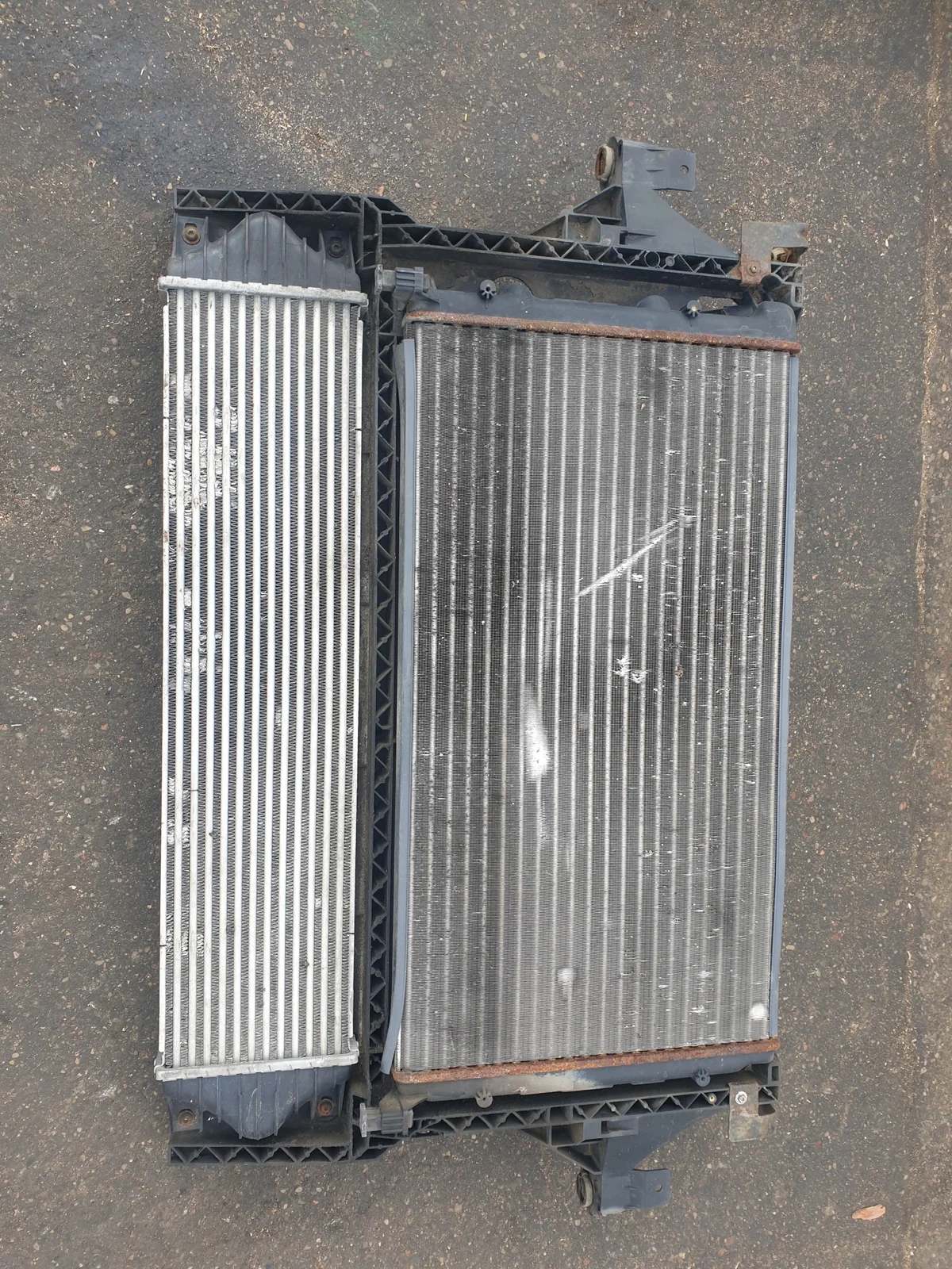 Kühler für Renault Master II 2.5 dCi image 3