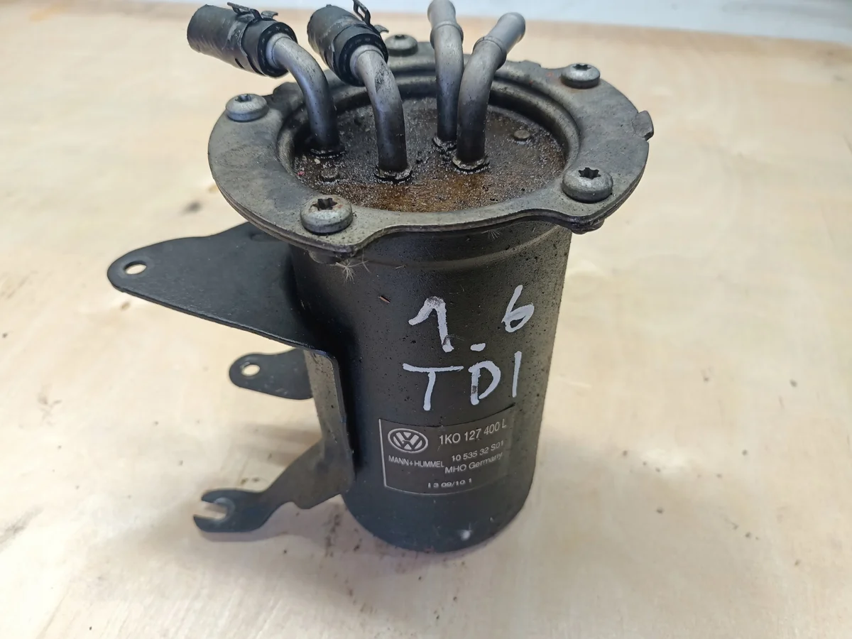 VW Skoda Kraftstofffiltergehäuse Schlauch 1.6/2.0 TDI image 3