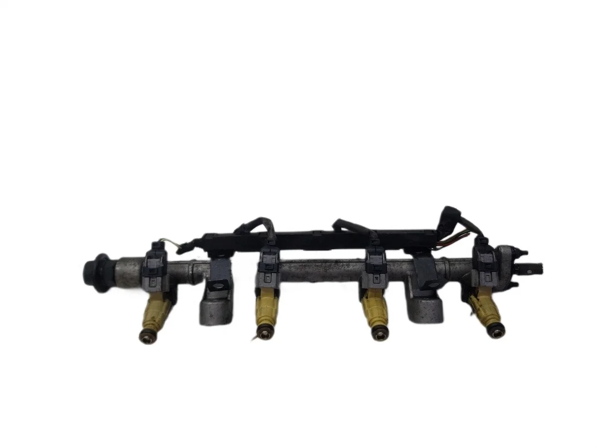 Polttoaineen ruiskutuslista Hyundai Tucson 2.0 16V 4x4