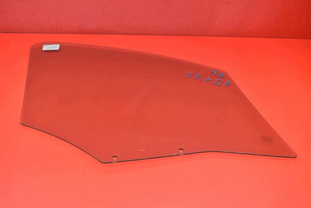 VITRE LATÉRALE GAUCHE CITROEN BERLINGO II 08-12 image 6