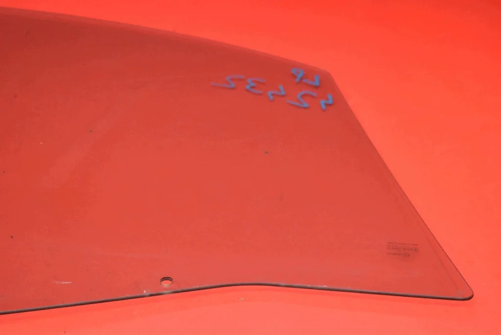 VITRE LATÉRALE GAUCHE CITROEN BERLINGO II 08-12 image 8