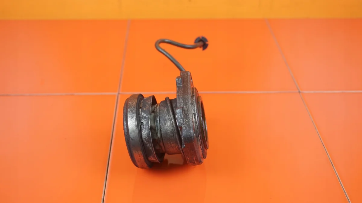 Kupplungsnehmerzylinder Opel 2.0 CDTI image 3