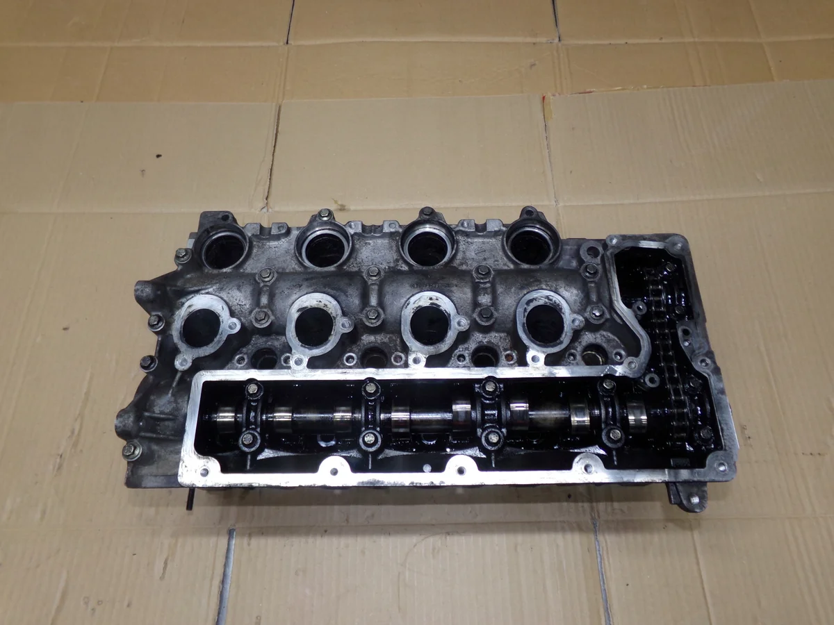 Tapa de culata Ford Focus C-Max 2.0 TDCI