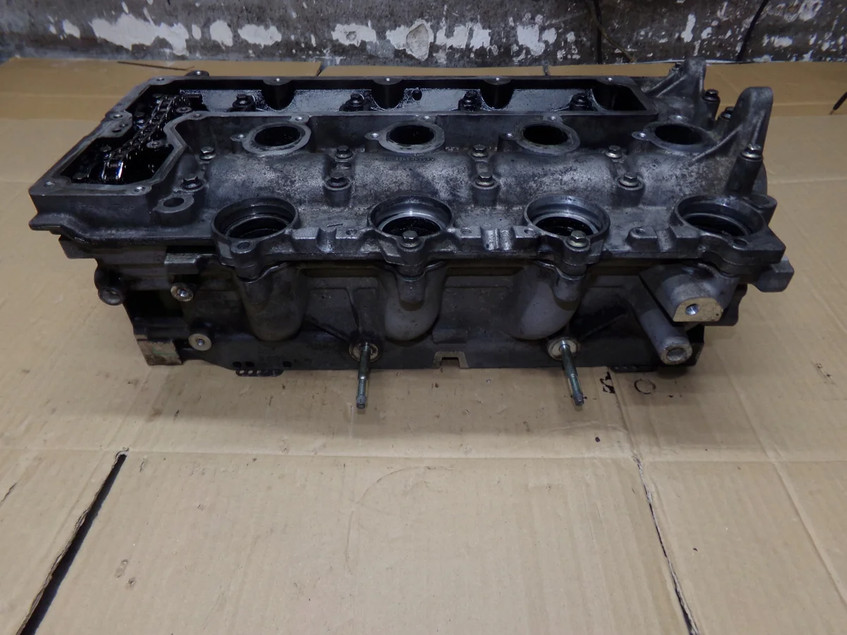 Tapa de culata Ford Focus C-Max 2.0 TDCI image 5