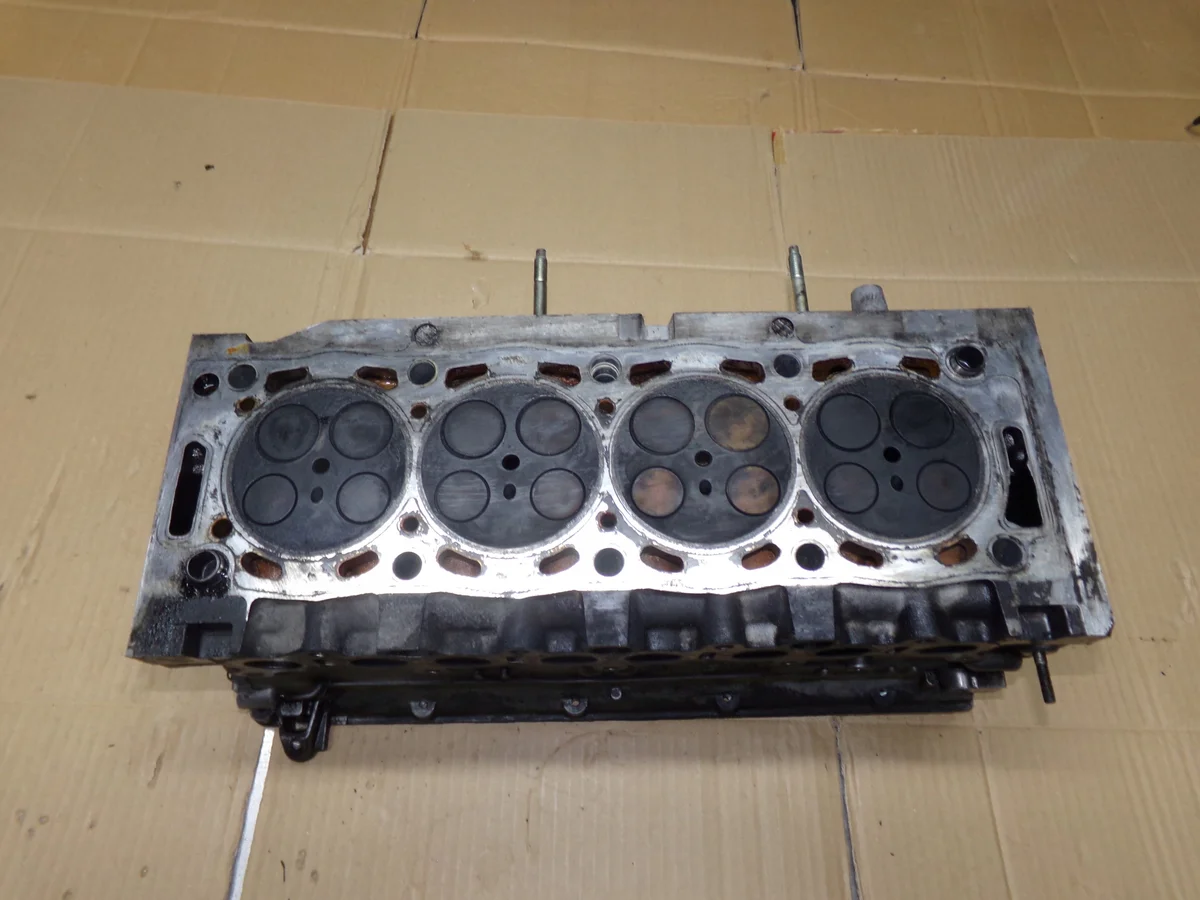 Tapa de culata Ford Focus C-Max 2.0 TDCI image 6