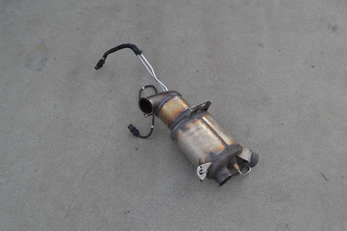 Used DPF Filter Catalyst VW T5 2.0 TDI 7E0131703F image 7